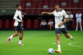 名出色的中 名出色的中